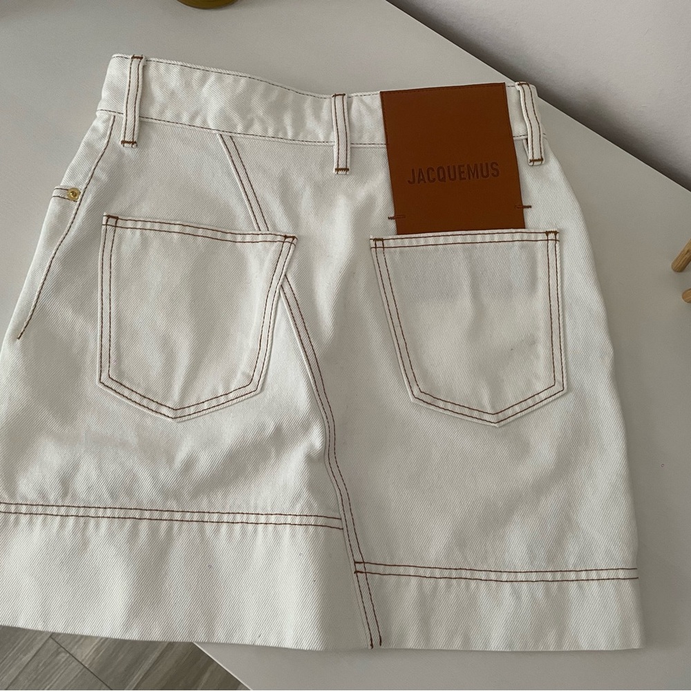 Jacquemus Cream Skirt with Brown Accents